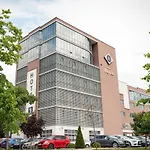 Kosice Hotel فندق كَشّا