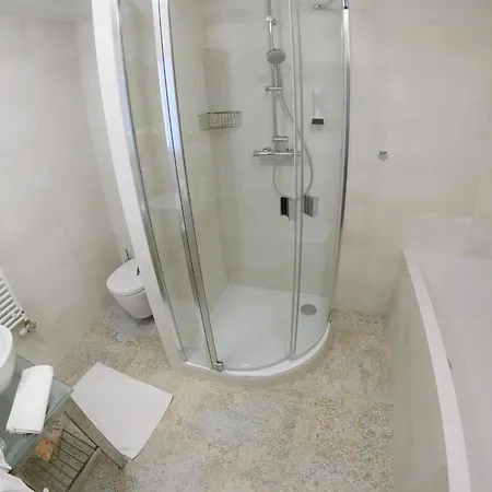 ホテル Kosice Hotel 4*